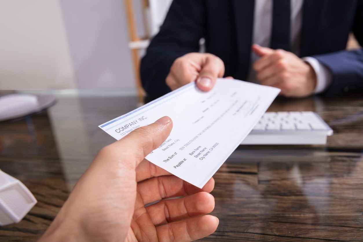 evitar estafa pagar cheque