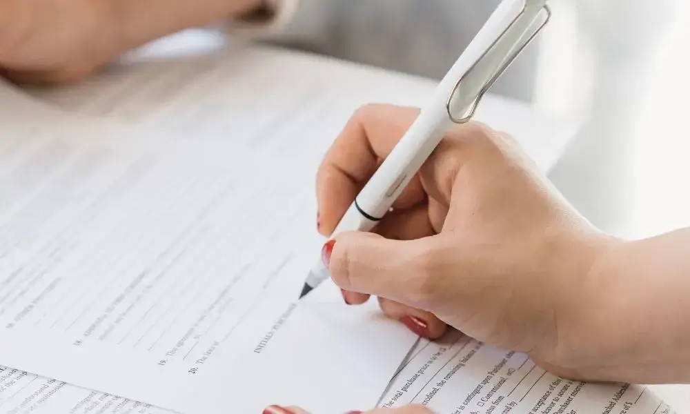 Firma escrituras de una casa