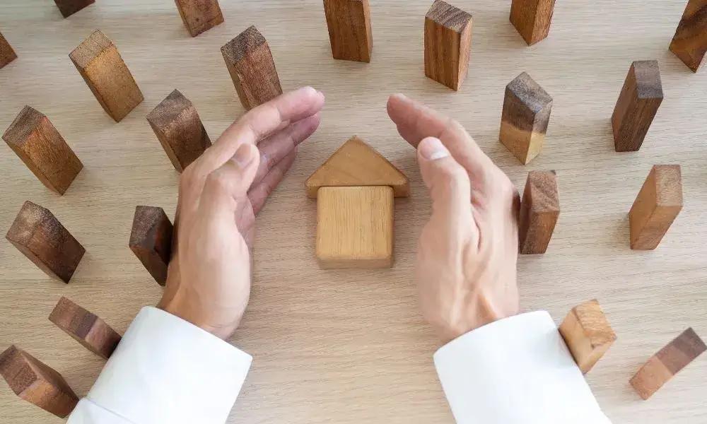 Casa en una mesa
