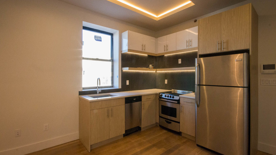 COTTER BARBER in Greenpoint Powered by Nooklyn