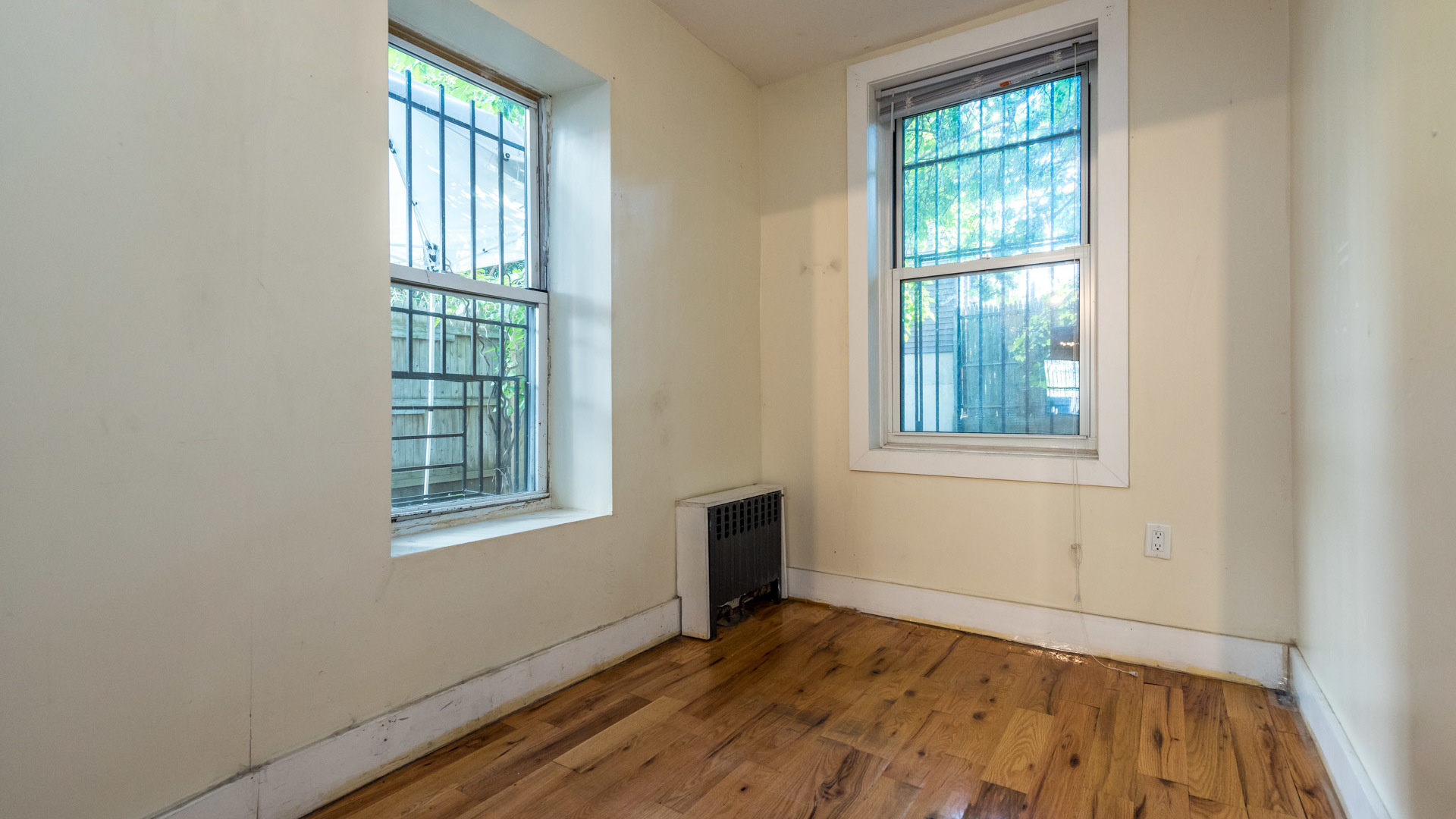 A room at 1116 Bushwick Ave, Brooklyn, NY 11221, USA Nooklyn