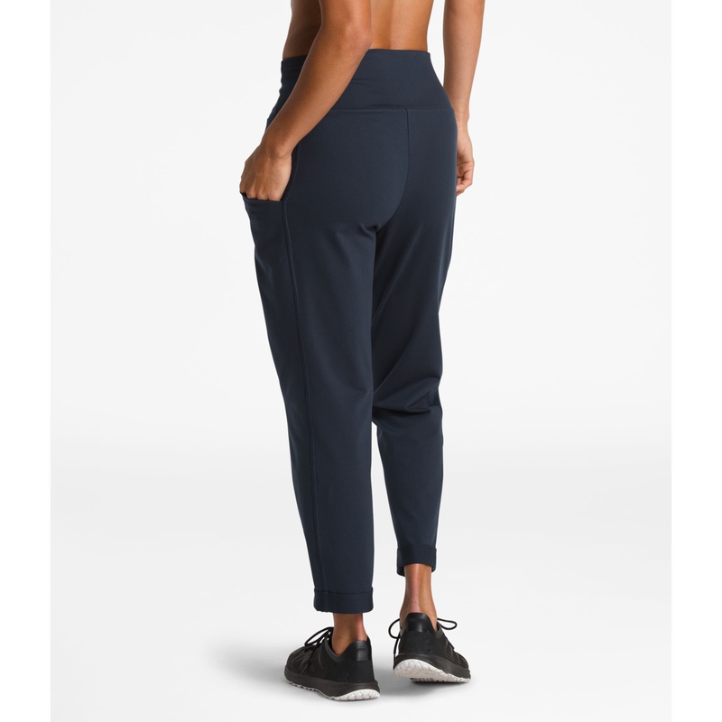 Women&rsquo;s Motivation High-rise 7/8 Pants image number null