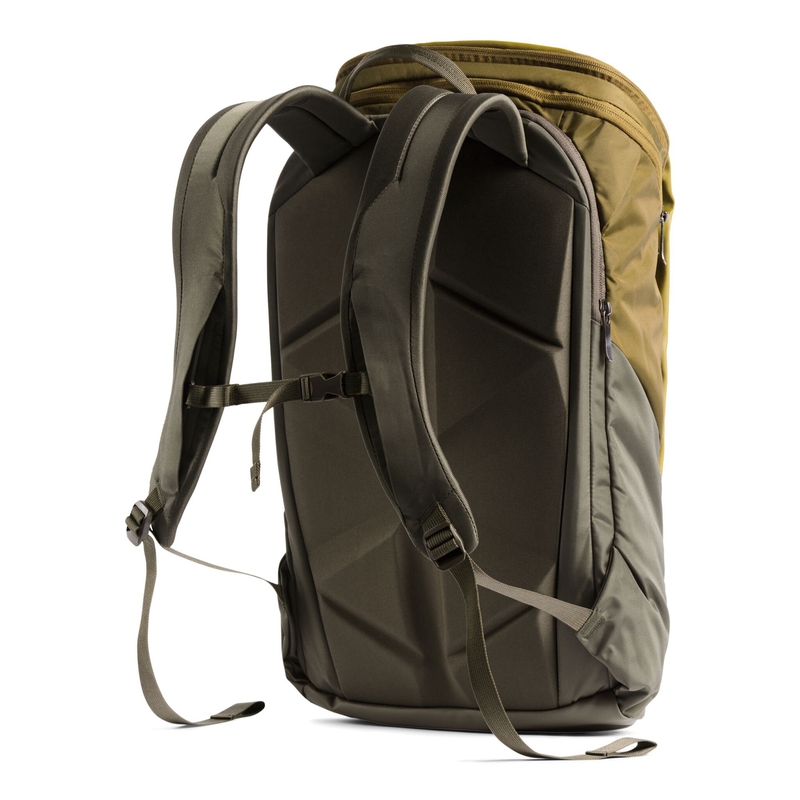 Kaban Backpack image number null