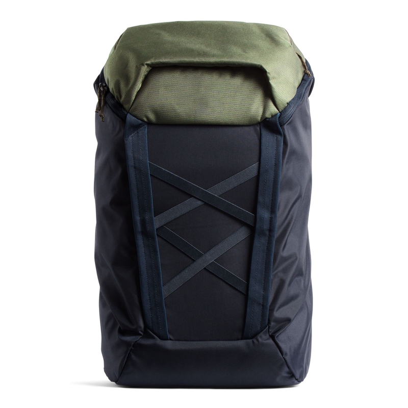 Instigator 28 Backpack image number null