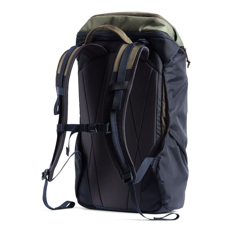 Instigator 28 Backpack image number null