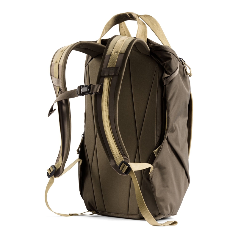 Instigator 20 Backpack image number null