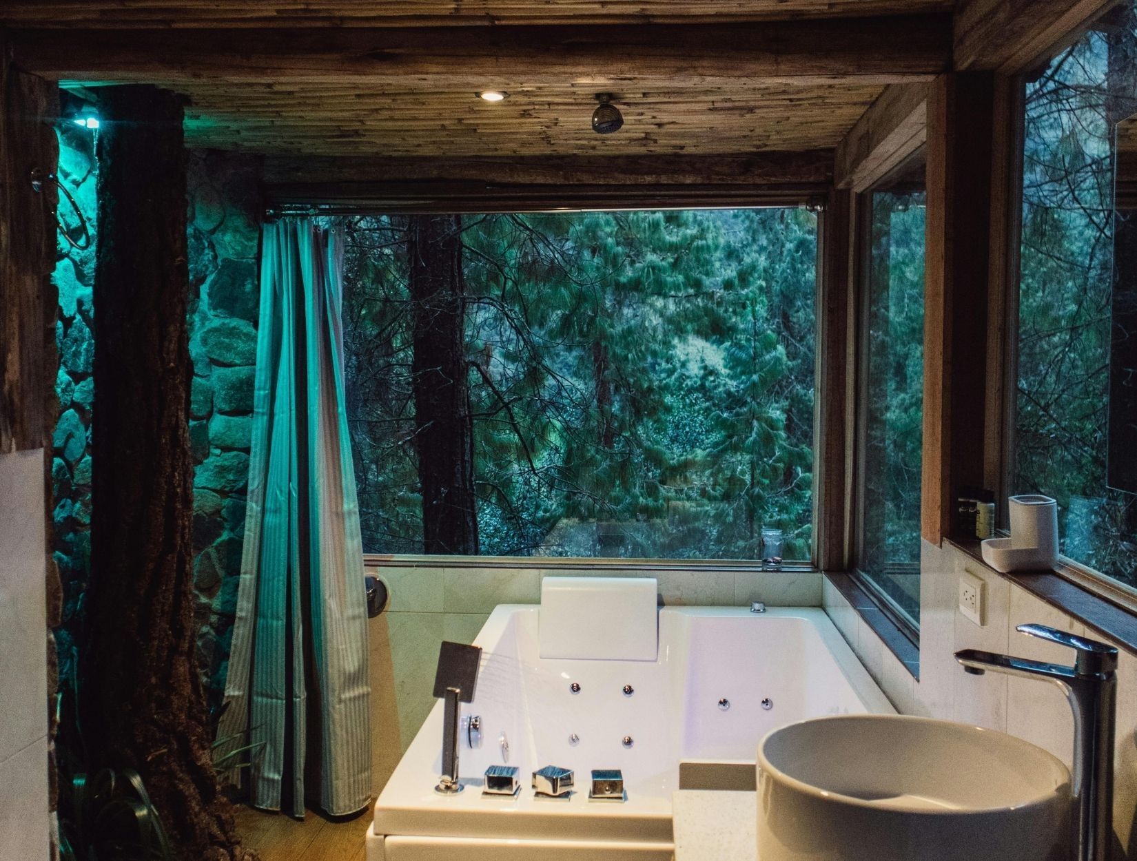 Breathe Easier with Expert House Cleaning Services