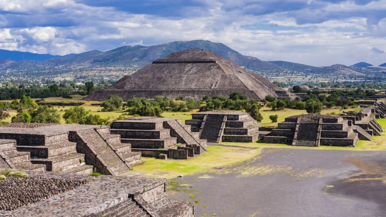 Ēxcān Tlahtōlōyān banner image