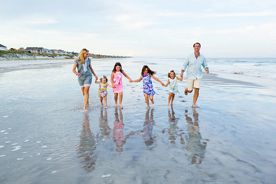 10 Tips For Creating Amazing Family Portraits At The Beach In Focus