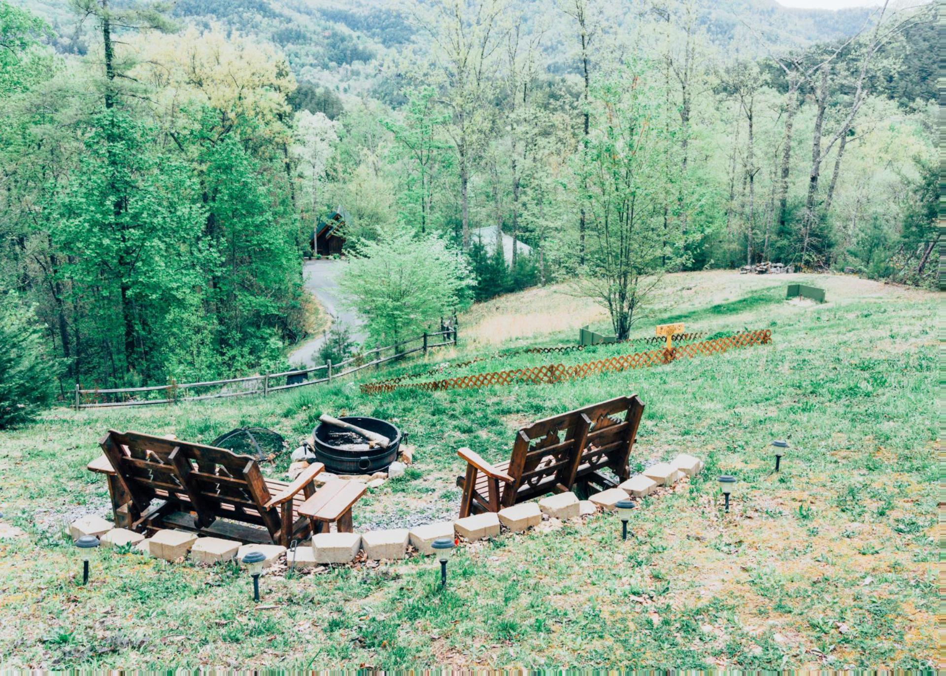 Heaven's View 20, Great Smokey Mountains, Tennessee Natural Retreats