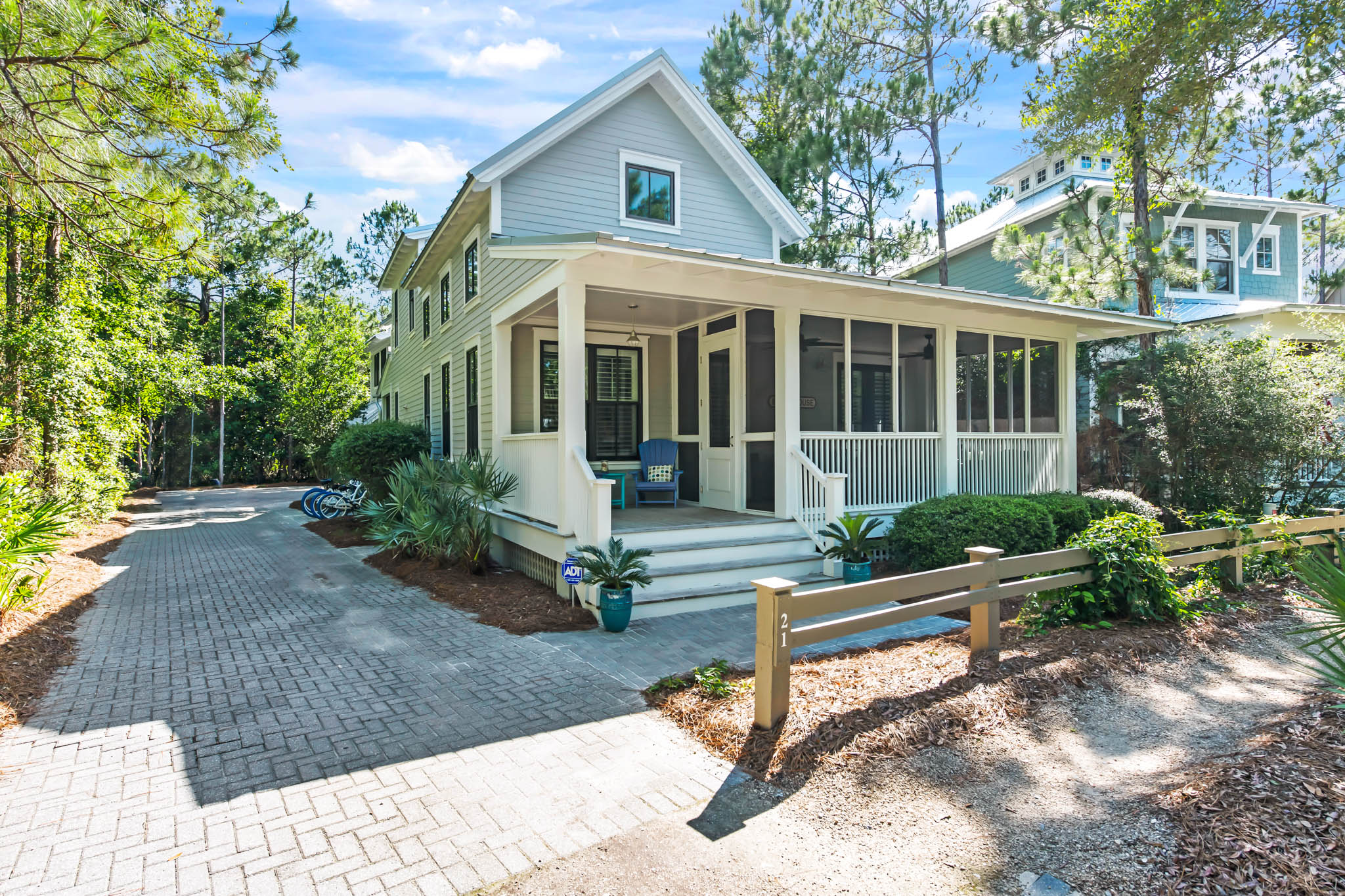 WaterColor "Royal Retreat" 21 Royal Fern Way