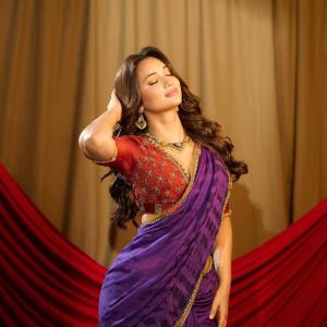 Actress Akanksha Sharma in Elegant Traditional Saree | Stunning Look