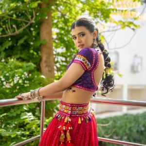 Actress Hebbah Patel Dazzles in Vibrant Traditional Outfit | Latest Photos