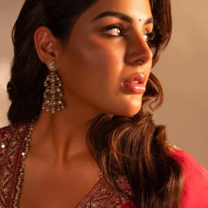 Actress Samyukta Menon Stuns in Elegant Red Saree | Latest Fashion Look