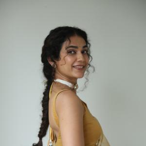 Aakanksha Singh Radiates Elegance in Mustard Yellow Saree | Latest Traditional Look