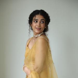 Aakanksha Singh Radiates Elegance in Mustard Yellow Saree | Latest Traditional Look