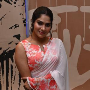 Actress Swasika Vijay Looks Graceful in White Floral Saree