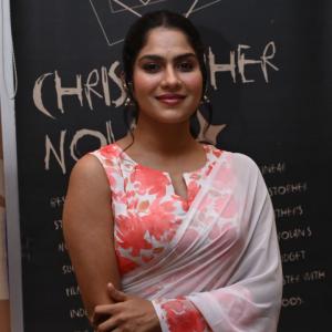 Actress Swasika Vijay Looks Graceful in White Floral Saree