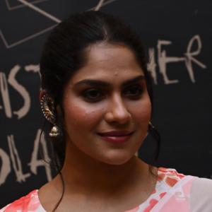 Actress Swasika Vijay Looks Graceful in White Floral Saree