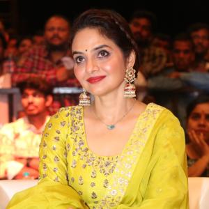 Kannappa Pre-Release Event: Vishnu Manchu, Prabhas, Mohan Babu Celebrate Spiritual Epic