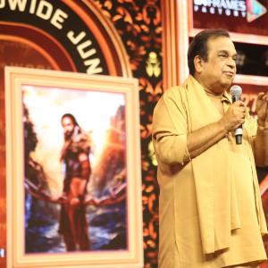 Kannappa Pre-Release Event: Vishnu Manchu, Prabhas, Mohan Babu Celebrate Spiritual Epic