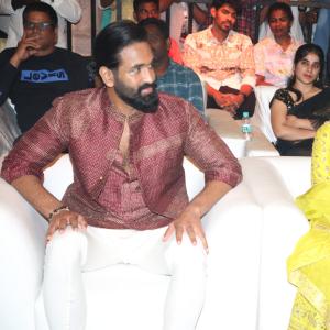 Kannappa Pre-Release Event: Vishnu Manchu, Prabhas, Mohan Babu Celebrate Spiritual Epic