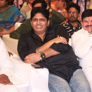 Kannappa Pre-Release Event: Vishnu Manchu, Prabhas, Mohan Babu Celebrate Spiritual Epic