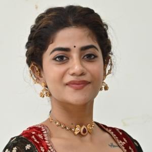 Abhignya Vuthaluru Radiates Elegance in Traditional Lehenga at Cultural Event Appearance