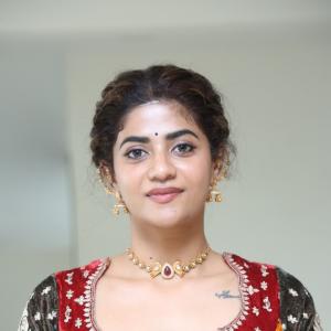 Abhignya Vuthaluru Radiates Elegance in Traditional Lehenga at Cultural Event Appearance