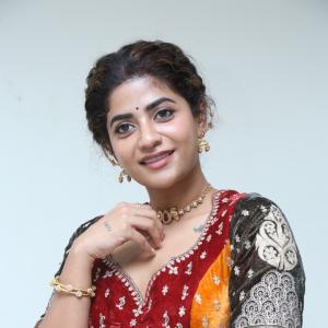 Abhignya Vuthaluru Radiates Elegance in Traditional Lehenga at Cultural Event Appearance