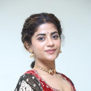 Abhignya Vuthaluru Radiates Elegance in Traditional Lehenga at Cultural Event Appearance