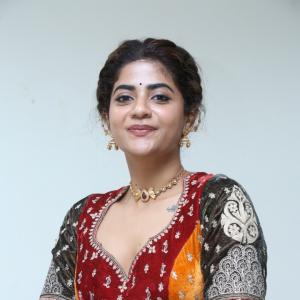 Abhignya Vuthaluru Radiates Elegance in Traditional Lehenga at Cultural Event Appearance