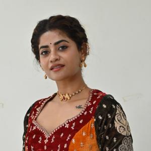 Abhignya Vuthaluru Radiates Elegance in Traditional Lehenga at Cultural Event Appearance