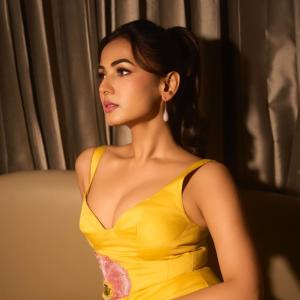 Actress Sonal Chauhan Looks Radiant in Stunning Yellow Gown – Latest Glamorous Photos