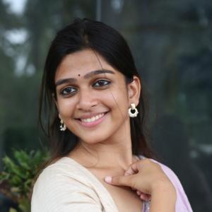 Actress Ananthika Looks Elegant  with Silver Jewelry - Traditional Indian Fashion