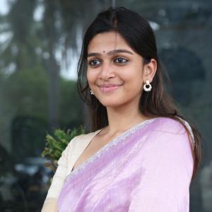 Actress Ananthika Looks Elegant  with Silver Jewelry - Traditional Indian Fashion