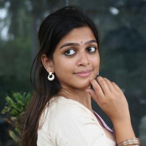 Actress Ananthika Looks Elegant  with Silver Jewelry - Traditional Indian Fashion