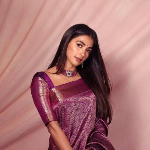 Stunning Pooja Hegde in Purple Saree – Traditional Elegance & Glamour