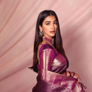 Stunning Pooja Hegde in Purple Saree – Traditional Elegance & Glamour