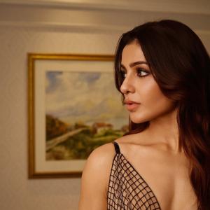 Samantha Ruth Prabhu Stuns in Black Sheer Dress – A Fashion Icon’s Chic Look
