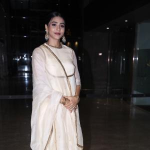 Saptami Gowda Stunning in Ethnic Outfit – Traditional Jewelry and Elegant Look