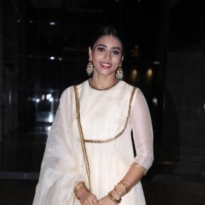 Saptami Gowda Stunning in Ethnic Outfit – Traditional Jewelry and Elegant Look