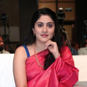 Dhanya Balakrishna Radiates Elegance in Traditional Pink Silk Saree