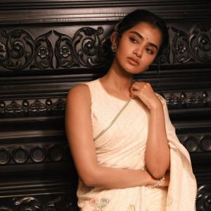 Anupama Parameswaran Exudes Elegance in Cream Saree with Floral Embroidery