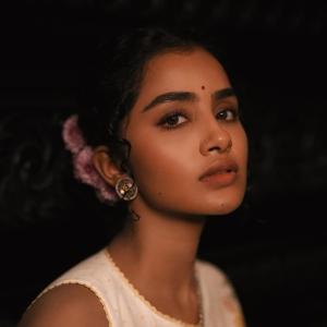 Anupama Parameswaran Exudes Elegance in Cream Saree with Floral Embroidery