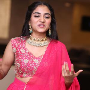 Malavika Manoj in Traditional Pink Outfit – Elegant Jewelry & Graceful Style