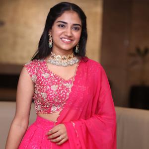 Malavika Manoj in Traditional Pink Outfit – Elegant Jewelry & Graceful Style
