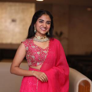 Malavika Manoj in Traditional Pink Outfit – Elegant Jewelry & Graceful Style