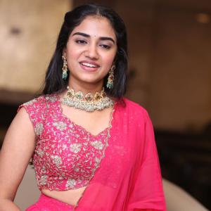 Malavika Manoj in Traditional Pink Outfit – Elegant Jewelry & Graceful Style