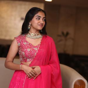 Malavika Manoj in Traditional Pink Outfit – Elegant Jewelry & Graceful Style